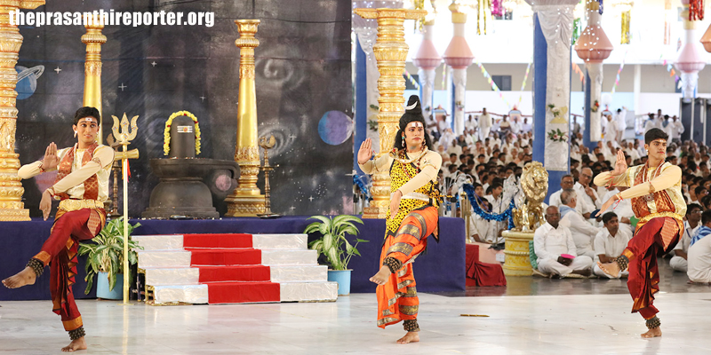 Bhakti Prabhavam – Dance Offering by Prasanthi Dance Group