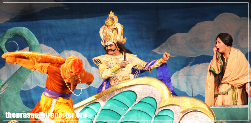 Пьеса в исполнении студентов Института Шри Сатья Саи в Прашанти Нилаяме