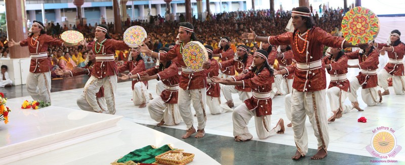 Vaudevillian programme by Adilabad