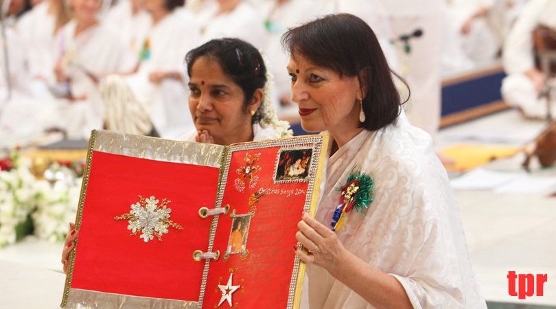 Выступление Международного Рождественского хора