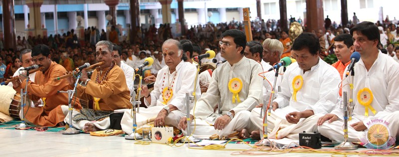 Thyagaraja Aradhana by TN Devotees