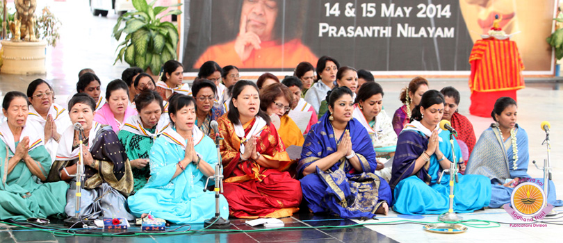 Buddha Purnima in Prasanthi Nilayam