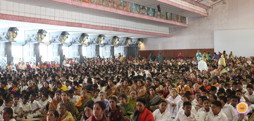 Dasara Jnaana Saptaha Yajna commences…