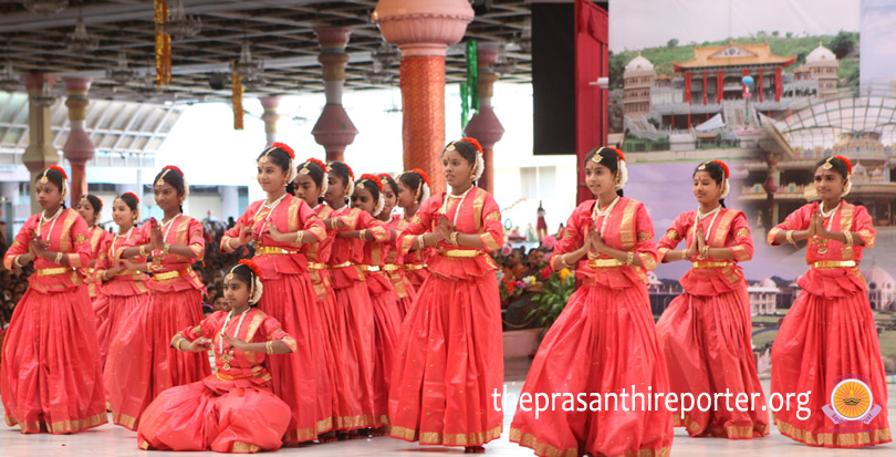 Sathya Sai Parijatalu, Dance Drama by Puttaparthi Balvikas…