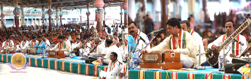 Holi in Prasanthi Nilayam…