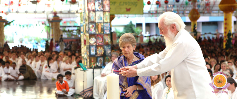 Devotional Fervour on the Christmas Eve in Prasanthi Nilayam…