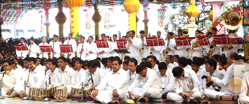 Scintillating Band Display On New Year Morning