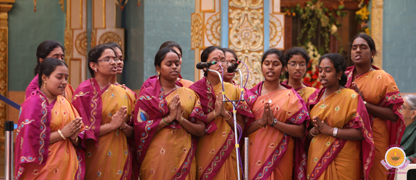 Ashatavadhanam in the Divine Presence