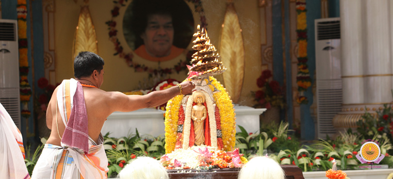 Maha Sahasra Kalashabhishekam for Universal Peace and Prosperity