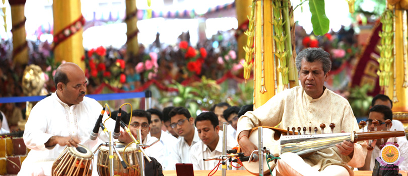 Sarod Recital by Pt Narendra Nath Dhar…