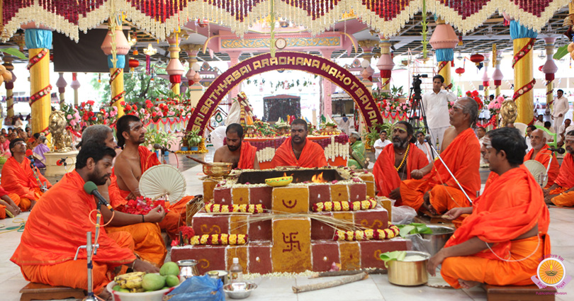 Guru Vandana and Maha Poornahuthi…