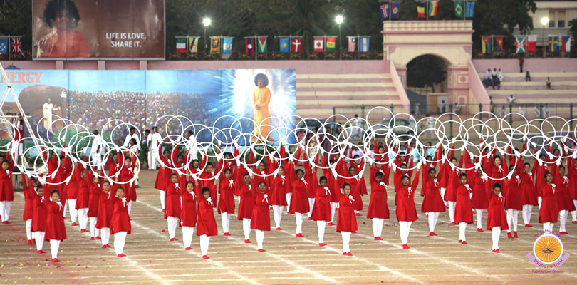 Colour & Pageantry As Tiny Tots Steal Hearts