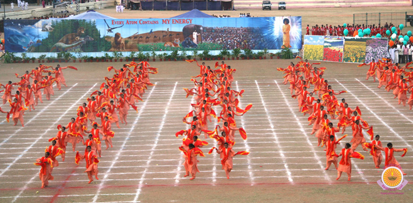 Colour & Pageantry As Tiny Tots Steal Hearts