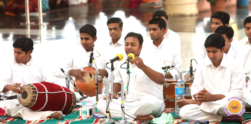 Празднование Дня рождения Рамы в 2014 году