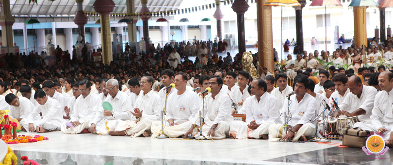 Grand Kerala Cultural Ensemble in Prasanthi Nilayam…