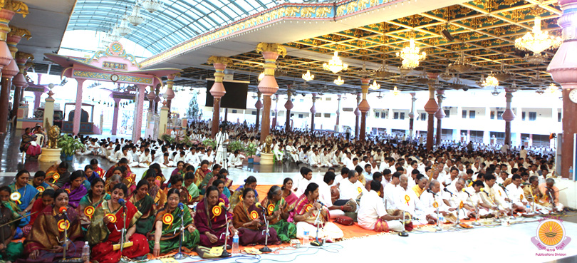 Thyagaraja Aradhana in Prasanthi Nilayam